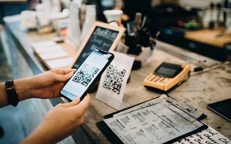 店内に設置されたWi-Fi用QRコードのイメージ